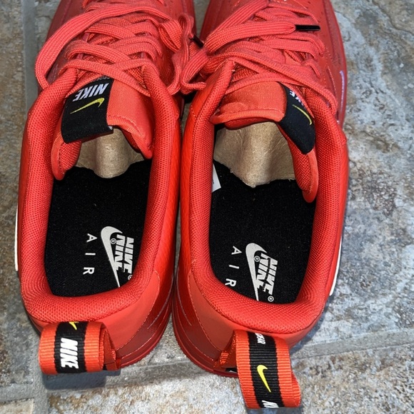 Nike Air Force Ones Low Utility Team Orange Size 11 NEW - Picture 13 of 16